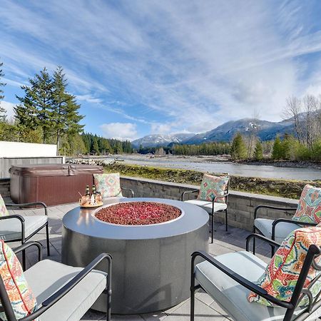 Riverfront Home With Deck, Near Mount Rainier! Packwood Kültér fotó