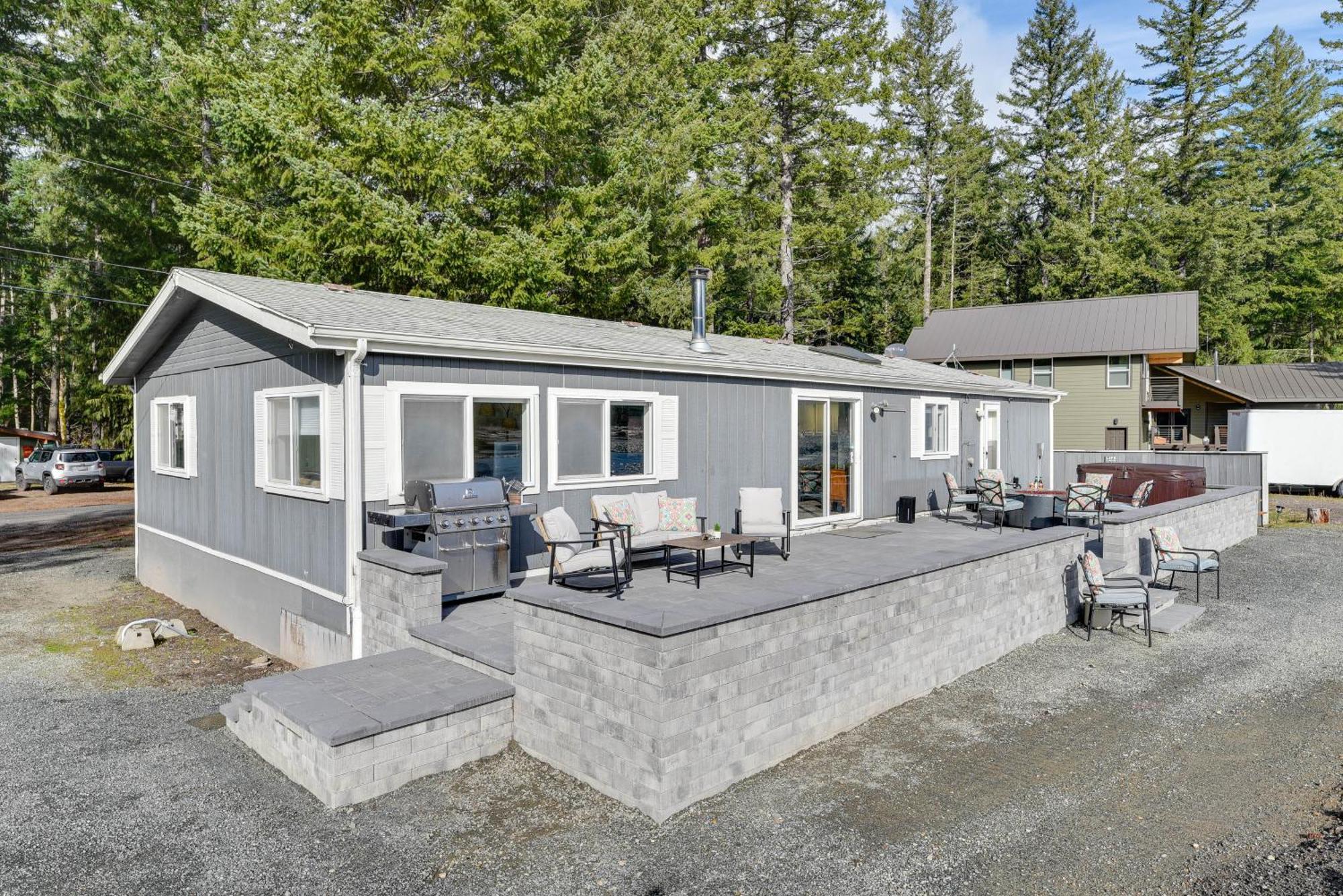 Riverfront Home With Deck, Near Mount Rainier! Packwood Kültér fotó